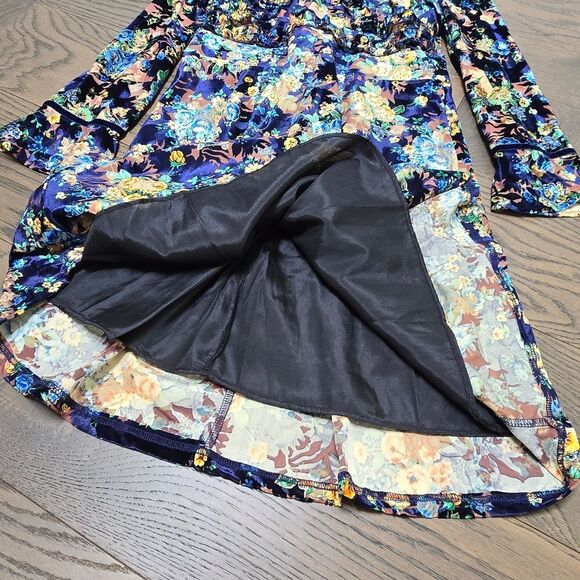 Dalia Macphee Burnout Floral Velvet Metallix Ruffle Runway Dress in Navy - Picture 13 of 16